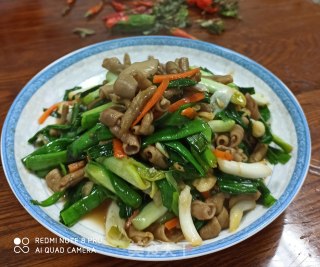 青蒜炒鸭肠的做法步骤：9
