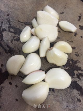 蒜蓉蒸小龙虾的做法步骤：3
