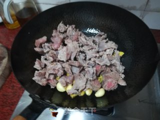 红烧牛腩的做法步骤：9