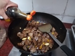 红烧牛腩的做法步骤：13