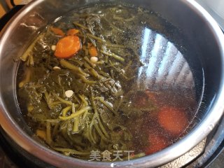 咸猪骨西洋菜汤的做法步骤：7