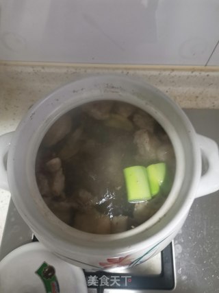 白萝卜炖牛肉的做法步骤：3