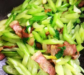 腊肉炒青菜的做法步骤：8