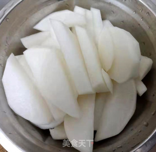 冬天进补正当时，家庭版牛杂萝卜，汤汁浓郁，营养价值高的做法步骤：5