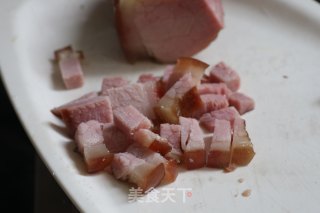 腊肉丁炒青豆的做法步骤：2