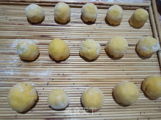 南瓜糯米红豆包的做法步骤：8