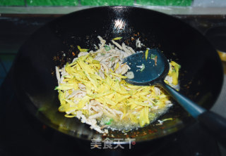 菊花炒鸡丝的做法步骤：5