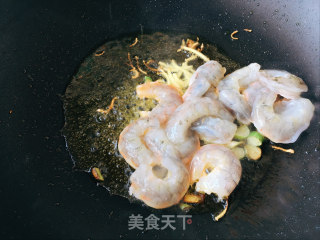 西兰花炒虾球的做法步骤：6
