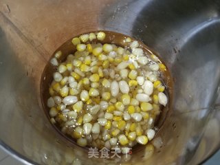 花生玉米汁的做法步骤：2