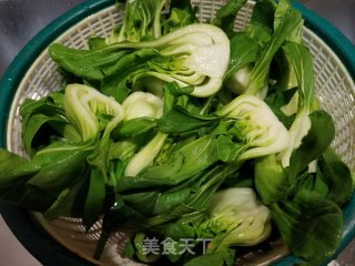 清炒青江菜苗的做法步骤：2