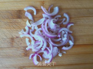 香菇炒饭的做法步骤：3