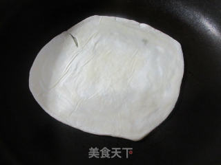 榨菜丝鸭蛋飞饼卷的做法步骤：2