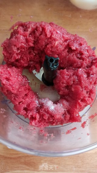 能弹起的牛肉丸的做法步骤：2
