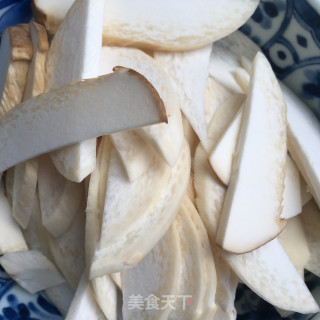 杏鲍菇炒青菜的做法步骤：3