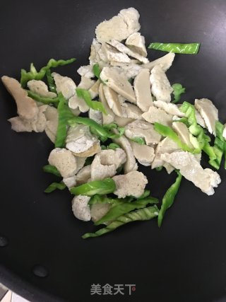 面筋青椒炒肉丝的做法步骤：3