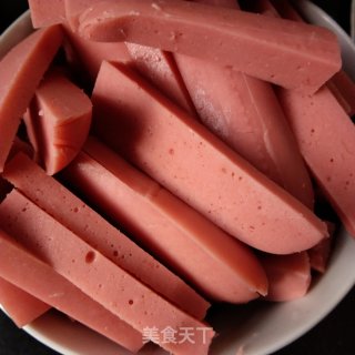 杏鲍菇炒火腿肠的做法步骤：2