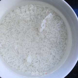 蟹黄海参粥的做法步骤：1
