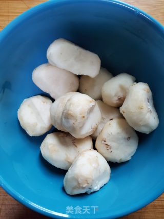 马蹄莲藕煲猪脷的做法步骤：3