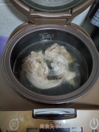马蹄莲藕煲猪脷的做法步骤：9