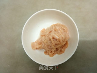 三丝春卷的做法步骤：3