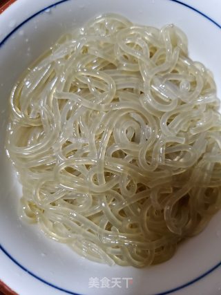 绿豆芽韭菜炒粉条的做法步骤：5