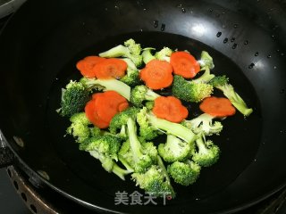 #Harthsun珐琅铸铁牛排煎锅试用#香煎牛排的做法步骤：4