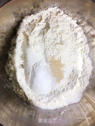 尖椒肉末夹饼的做法步骤：1