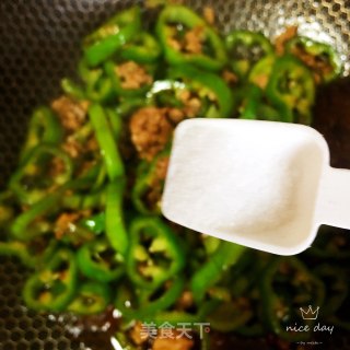 尖椒肉末夹饼的做法步骤：17