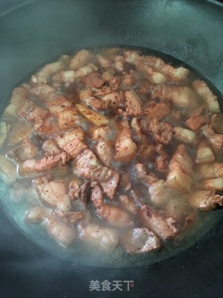 红曲米红烧肉的做法步骤：6