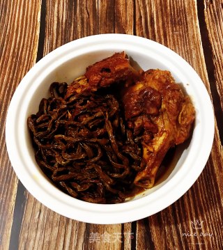 酱大骨烧豆角干儿的做法步骤：15