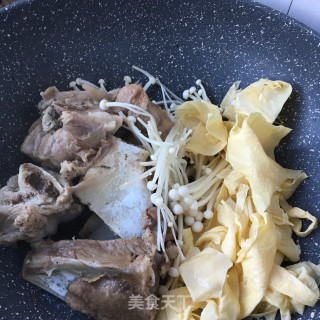 大骨汤的做法步骤：12