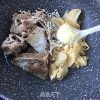大骨汤的做法步骤：14