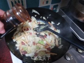 #腊味#腊肠炒椰菜的做法步骤：8