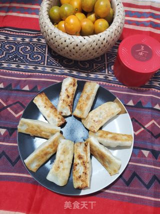 香菇鲜肉锅贴的做法步骤：17