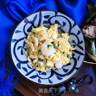 青蒜虾仁滑蛋的做法步骤：10