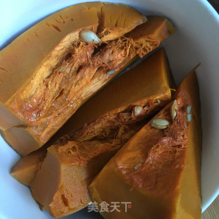 银耳黄金汤的做法步骤：2