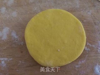 南瓜花样脂油饼的做法步骤：5