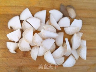 杏鲍菇煎蛋的做法步骤：1