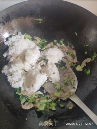 蛋包饭的做法步骤：5