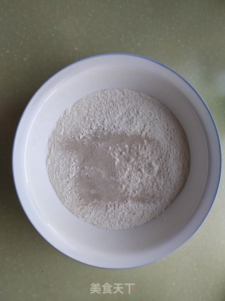 枣花馒头的做法步骤：1