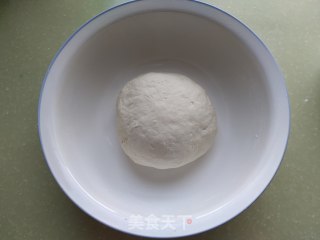 枣花馒头的做法步骤：2