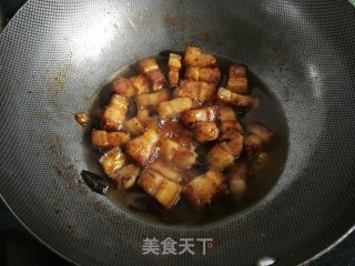 冬笋红烧肉的做法步骤：5