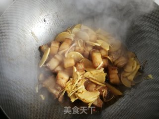冬笋红烧肉的做法步骤：6