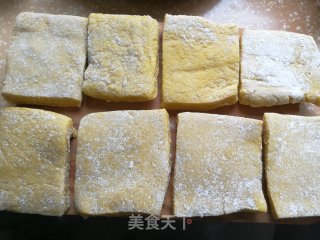 麻糍蘸糖的做法步骤：1