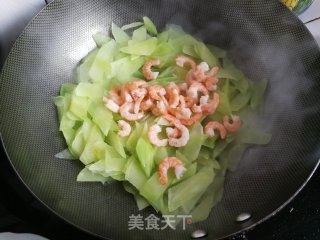 虾仁炒莴笋的做法步骤：4