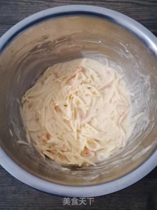 土豆鸡蛋饼的做法步骤：4