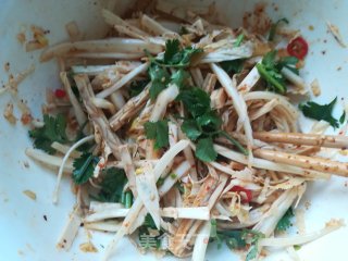 豆干拌白菜心的做法步骤：6