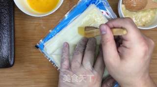 春节吃春卷，零失败的香蕉春卷，咬一口酥掉渣的做法步骤：5