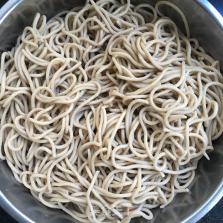 豆腐丁时蔬饸饹的做法步骤：6