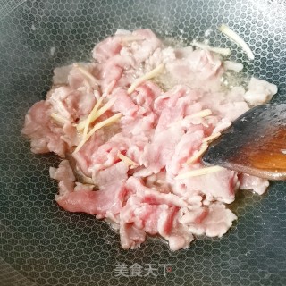 小炒牛肉的做法步骤：8